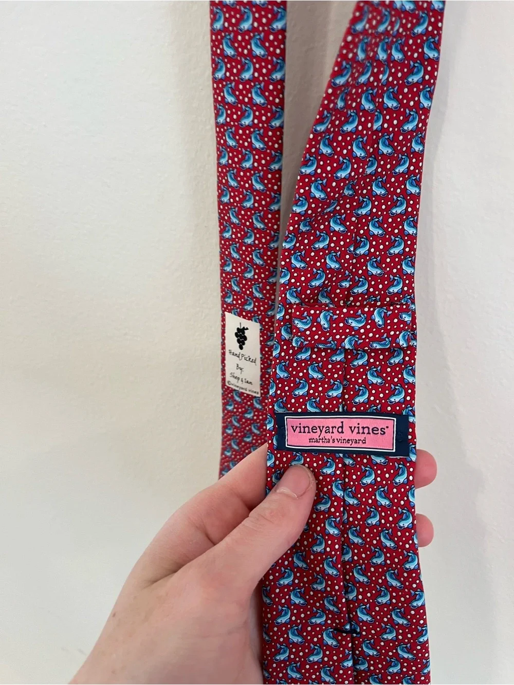 Vineyard Vines Red Tie with Blue fish bass Pattern silk